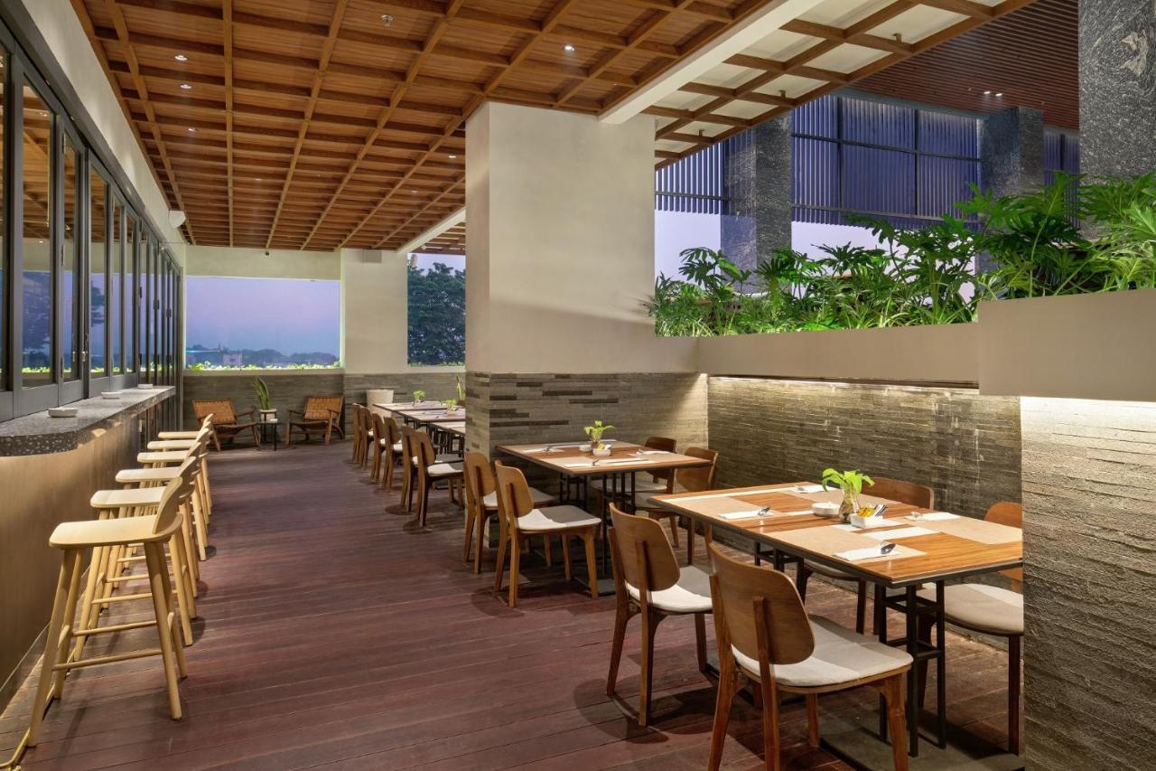 Hotel Aruss Semarang Exterior foto